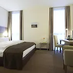 Intercityhotel 4*