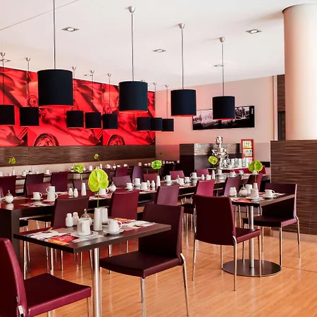 Intercityhotel 4*