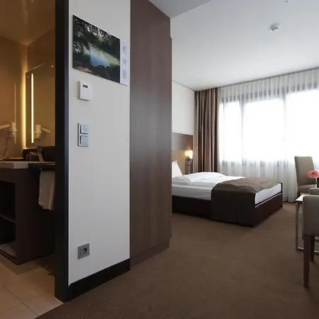 Hotell Intercityhotel 4*