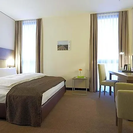 Hotel Intercityhotel 4*