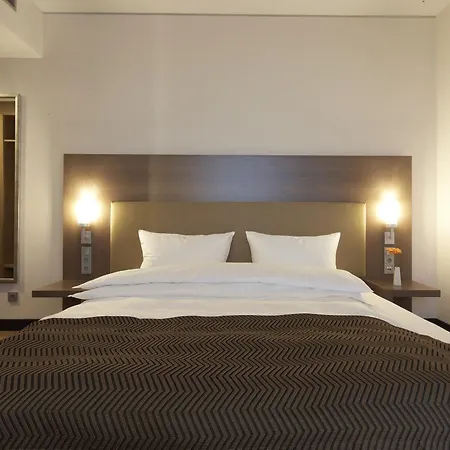 Intercityhotel 4*