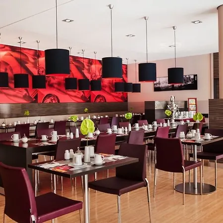 Hotel Intercityhotel 4*