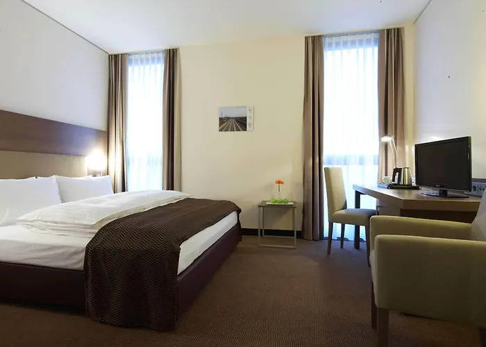 Hotel Intercityhotel 4*