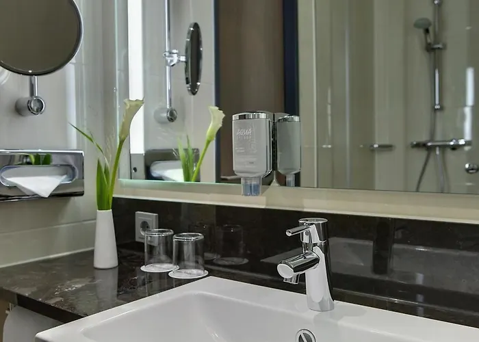 Intercityhotel Hotel 4*