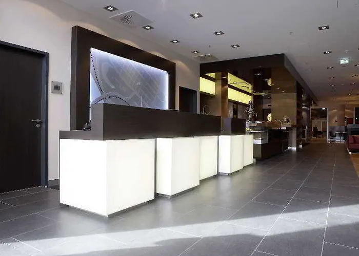 Intercityhotel Hotel 4*